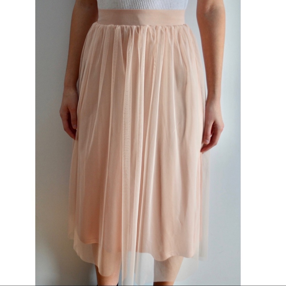 Midi pink skirt